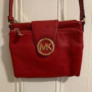 FLASH SALE ✨ Michael Khors Red Crossbody